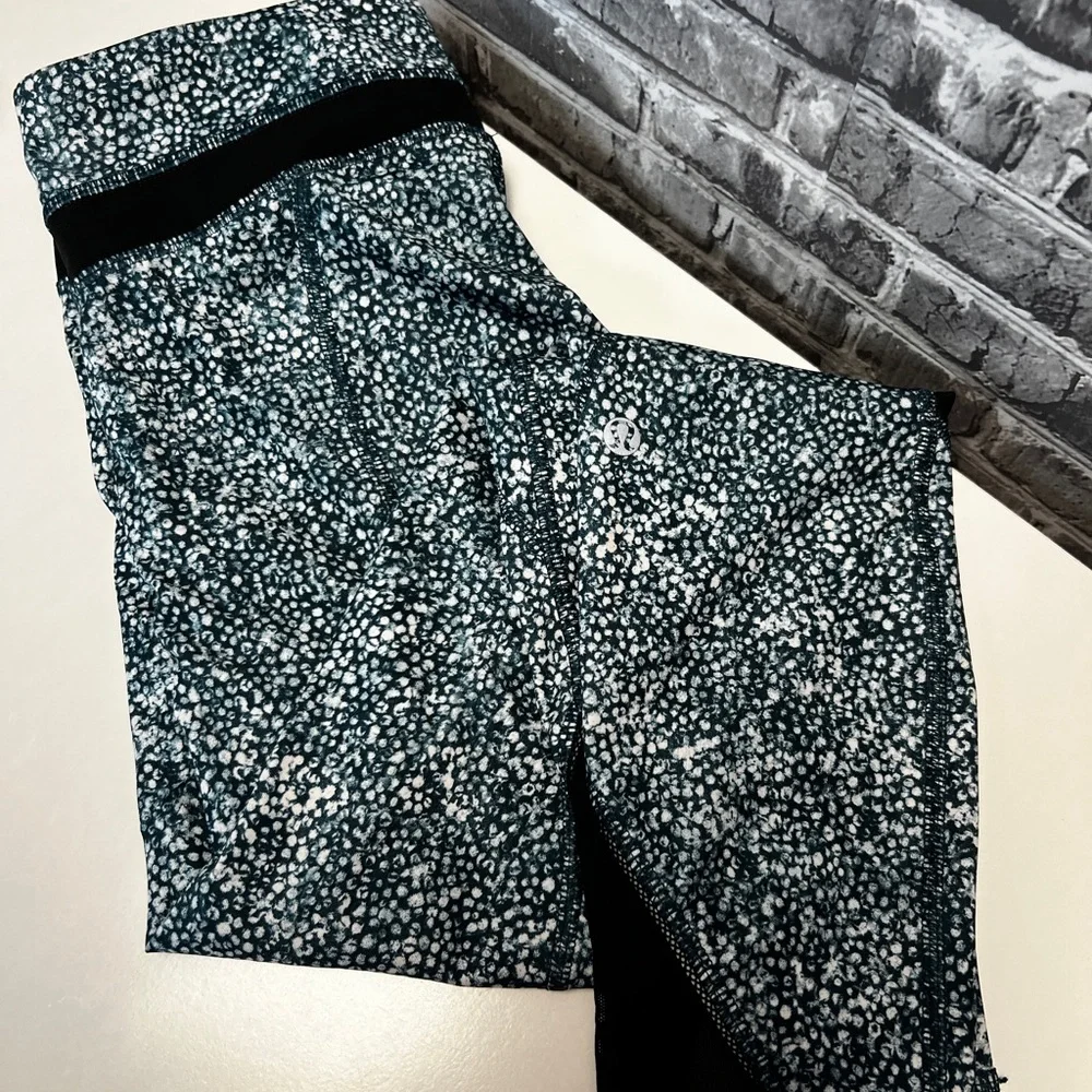 Lululemon‎ leggings - Picture 9 of 10